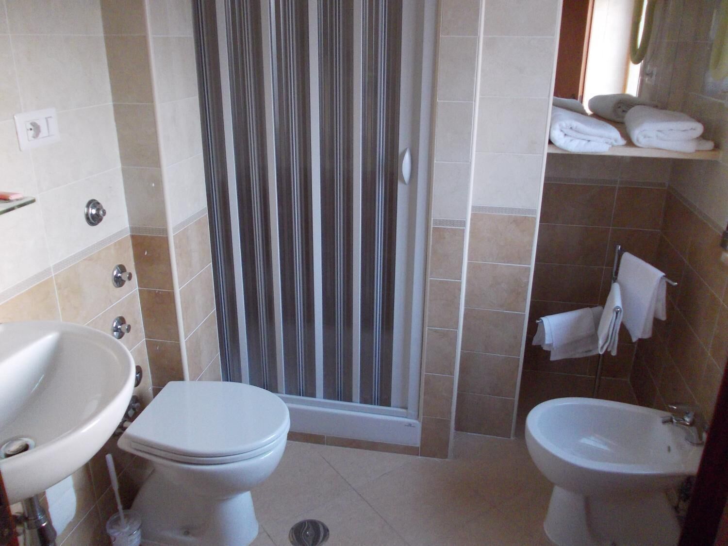 shower, free toiletries, hair dryer, bathrobes