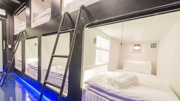 In-room safe, free WiFi