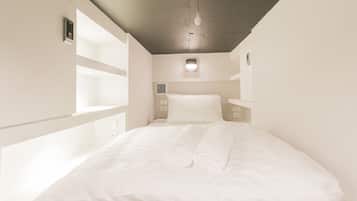 Single Capsule | In-room safe, free WiFi