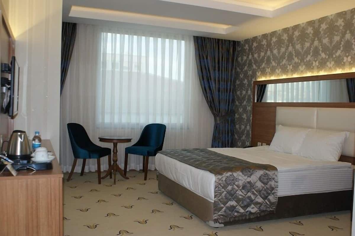 Minibar, in-room safe, desk, soundproofing