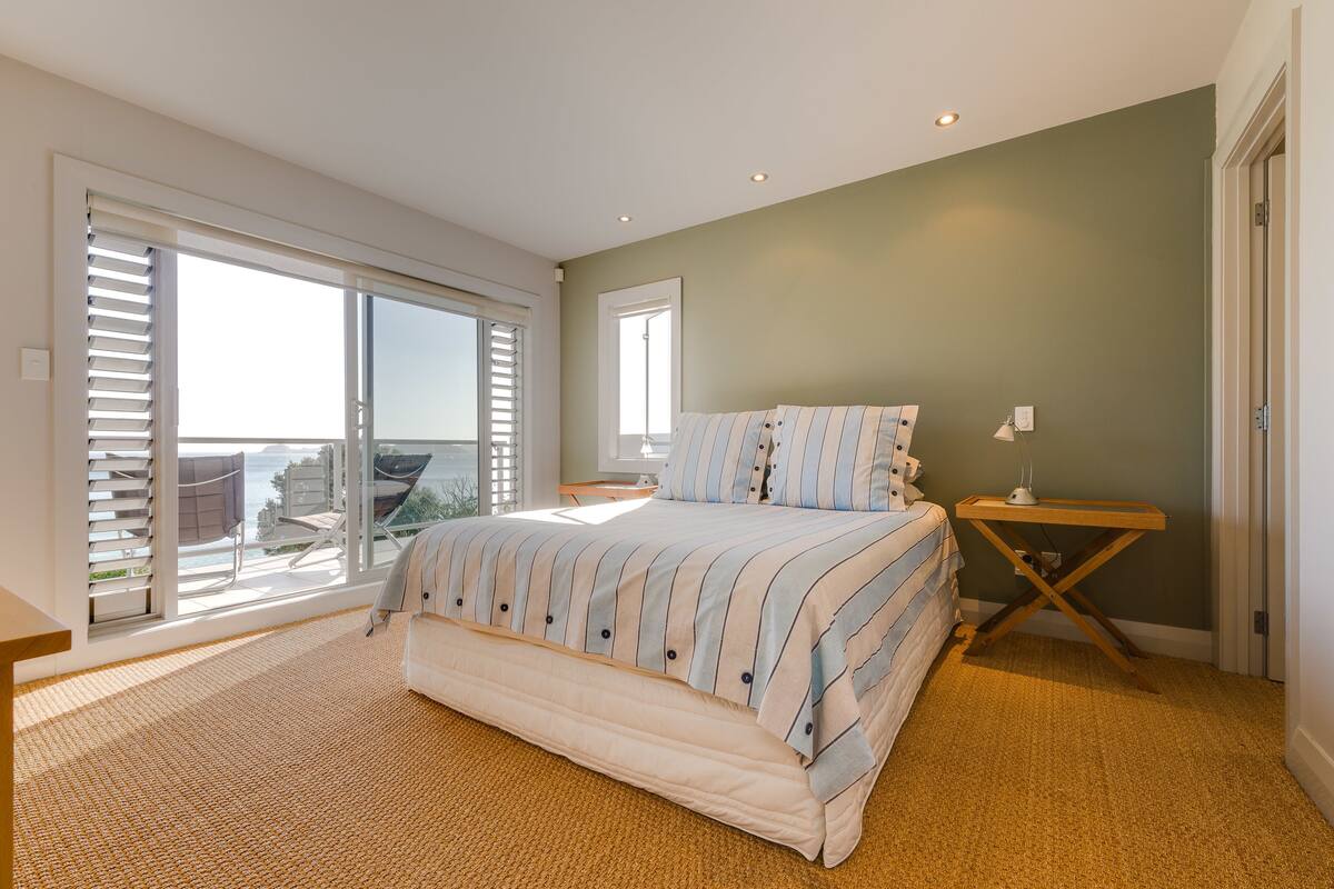 Deluxe Double or Twin Room, Ocean View | Premium bedding, individually decorated, individually furnished