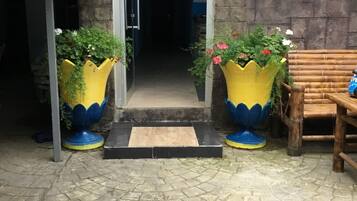 Kamar Keluarga | Teras/patio
