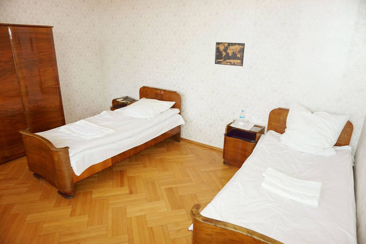 Classic Twin Room, Shared Bathroom, Garden View | Room amenity