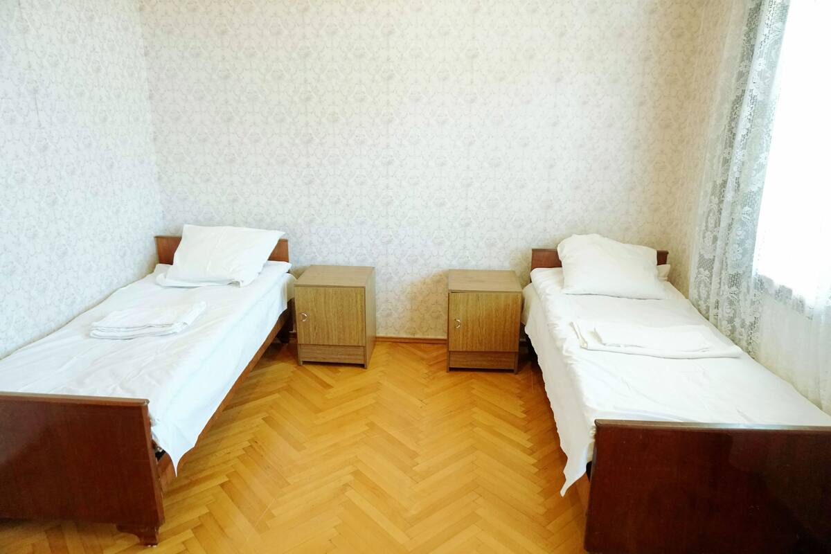 Standard Twin Room, Shared Bathroom
