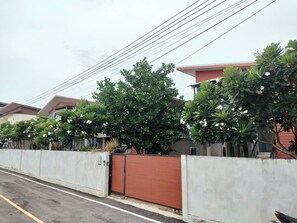 Front of property - Villa Rajapruek Entire 3 villas 7 bedrooms near airport (Chiang Mai)