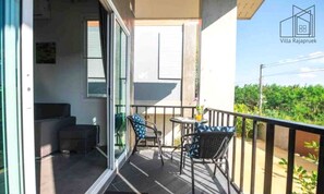 Pool villa combine 3 houses 7 bedrooms | Terrace/patio - Villa Rajapruek Entire 3 villas 7 bedrooms near airport (Chiang Mai)