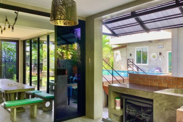 Pool villa combine 3 houses 7 bedrooms | Private kitchen | Full-size fridge, microwave, oven, stovetop