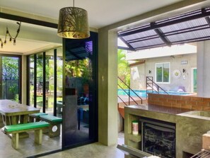 Pool villa combine 3 houses 7 bedrooms | 私人厨房 | 大冰箱、微波炉、烤箱、炉灶