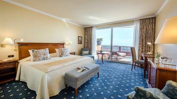 Hypo-allergenic bedding, down duvets, minibar, in-room safe