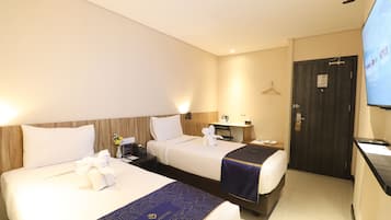 Superior Room, 2 Twin Beds | Desk, laptop workspace, rollaway beds, free WiFi