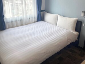1 habitación, escritorio, wifi gratis y ropa de cama 