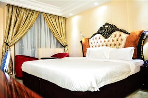 4 bedrooms, in-room safe, individually furnished, desk - Starview Palace Hotel (Abuja)