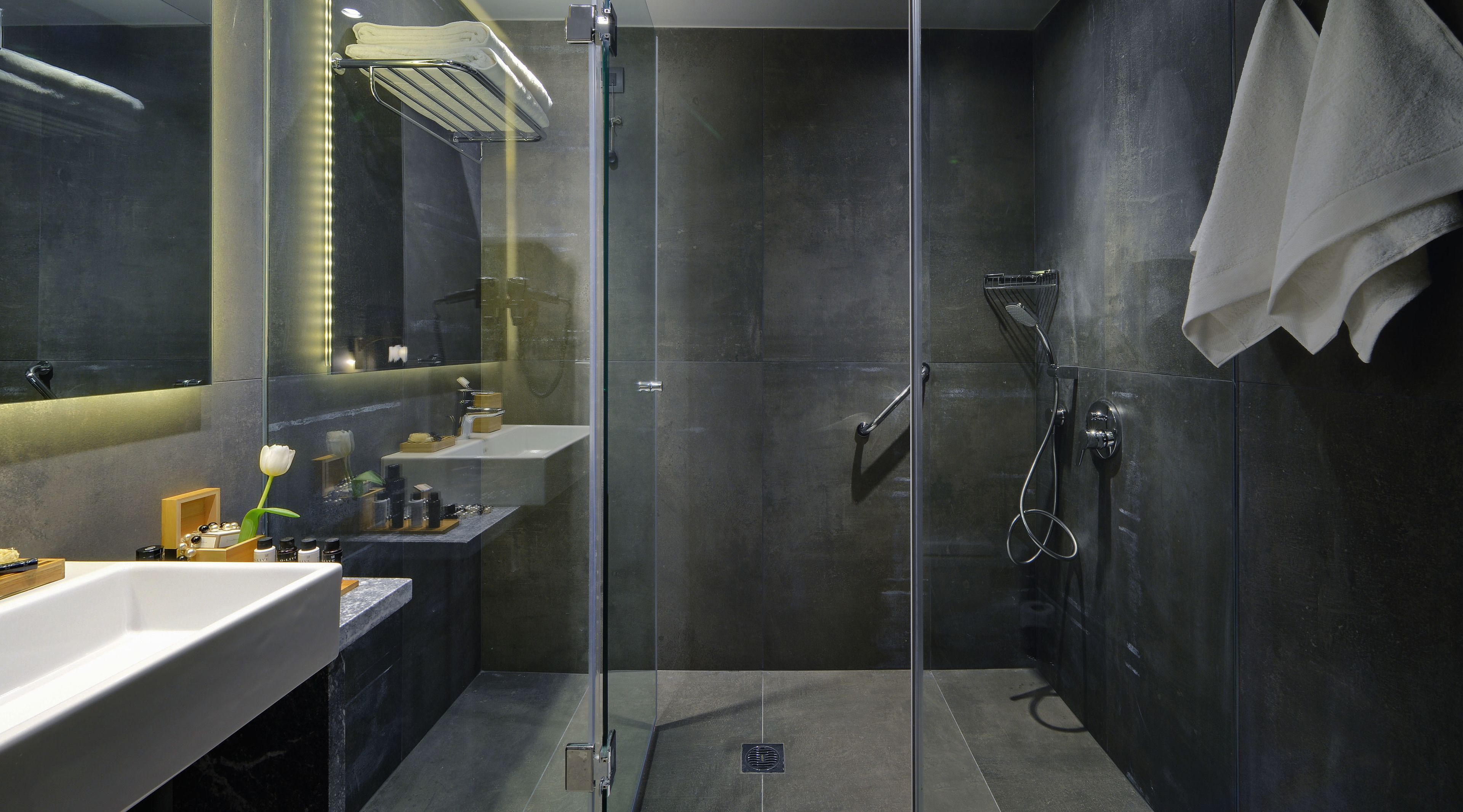 superior double room | bathroom | shower, rainfall showerhead, free toiletries, hair dryer