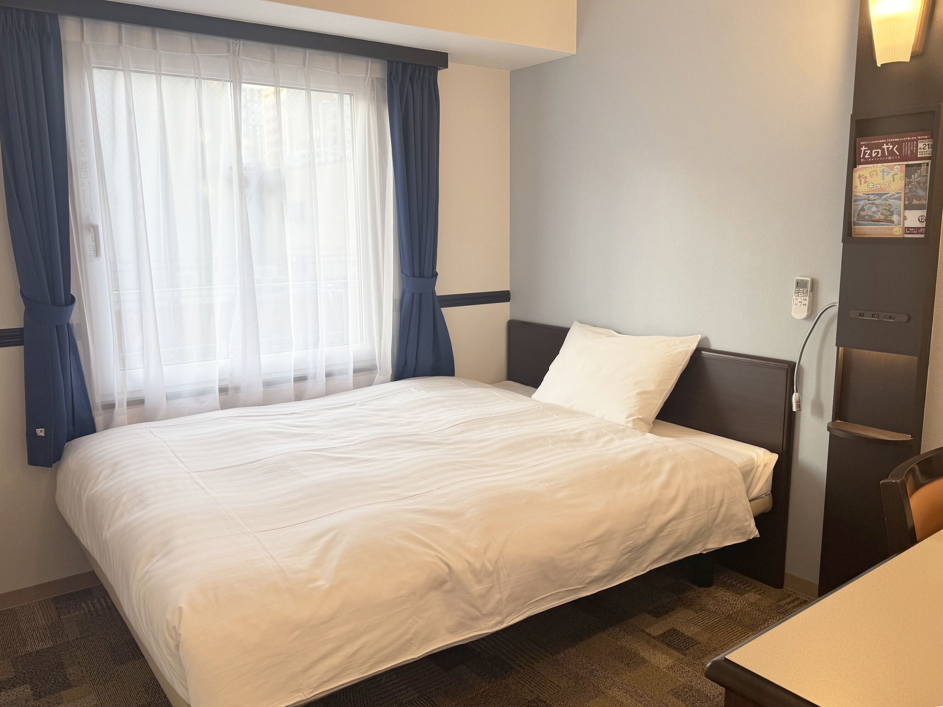 โต๊ะทำงาน, Wi-Fi ฟรี, ผ้าปูที่นอน