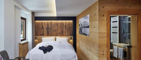 Chambre Deluxe | Coffres-forts dans les chambres, bureau, Wi-Fi gratuit