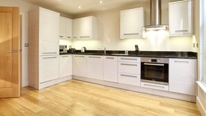 Apartment, 1 Bedroom | Private kitchen - Bank House By Flying Butler (Reading)