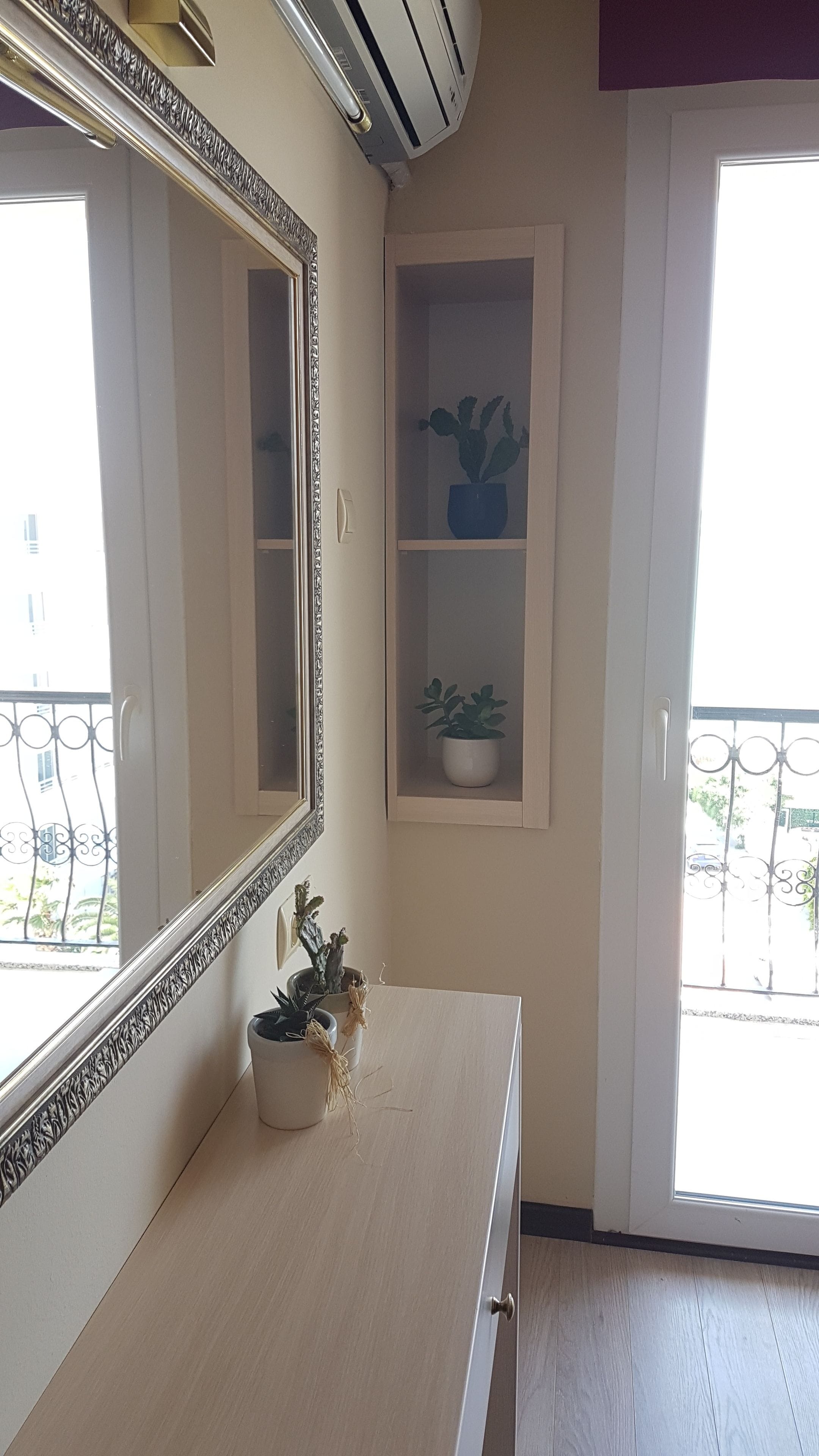 minibar, desk, free cots/infant beds, free wifi