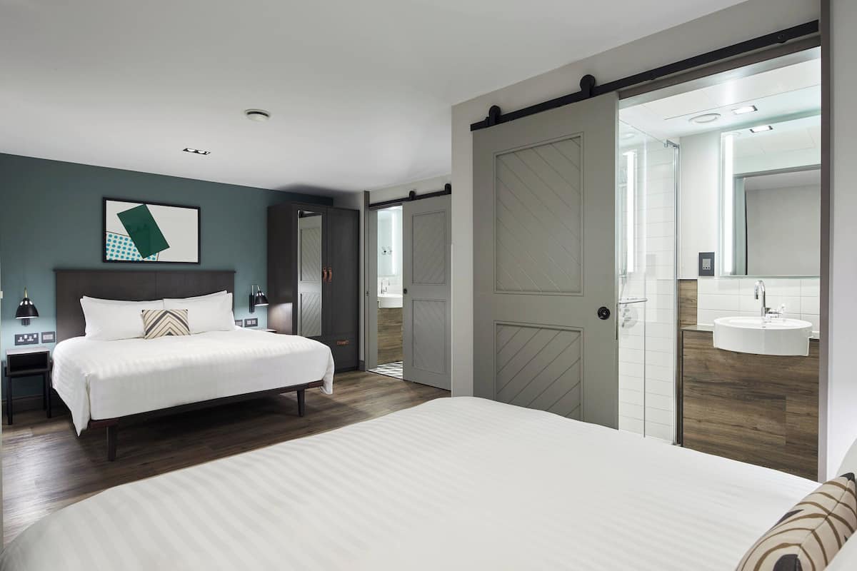 Deluxe Studio Suite, 1 Bedroom, Non Smoking | 1 bedroom, in-room safe, desk, laptop workspace