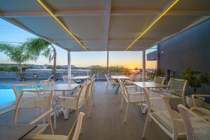 Bar (on property) - Elysian Suites (Hersonissos)
