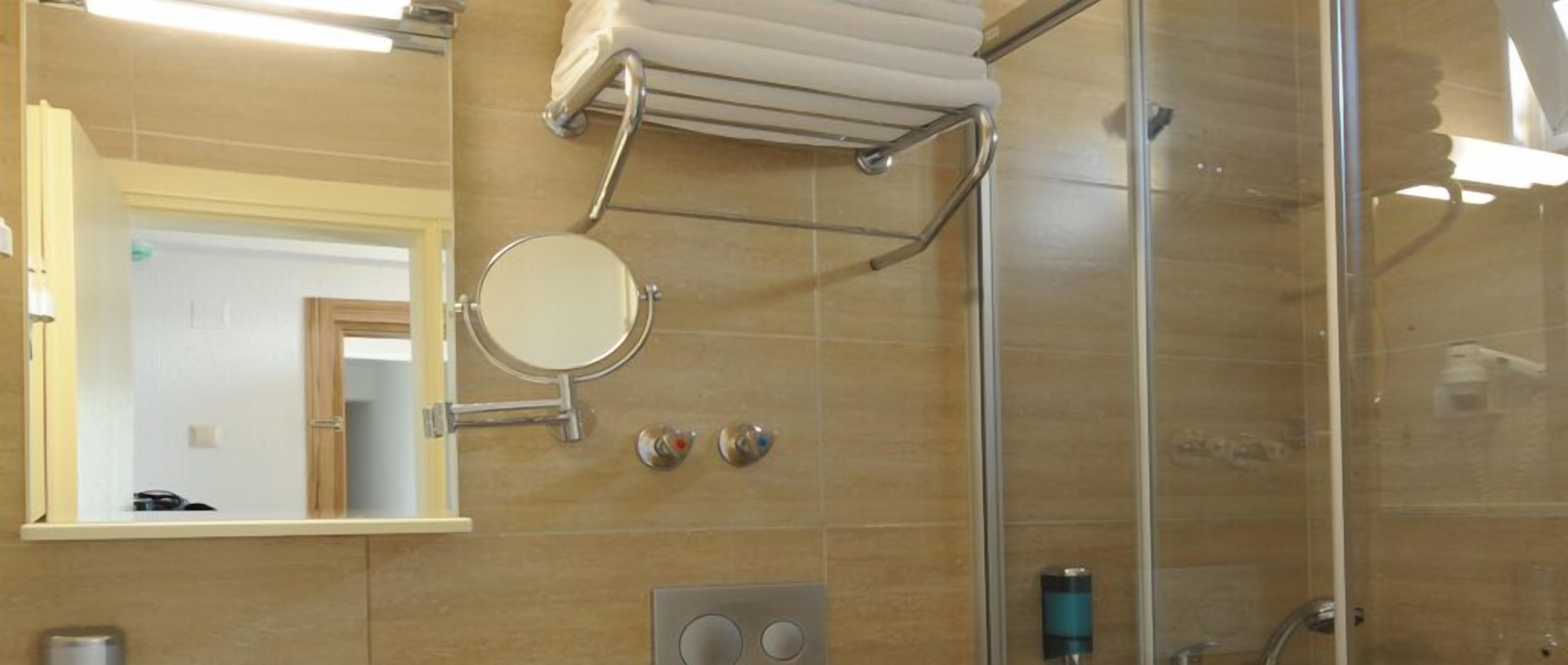 Photo - Kardes Hotel