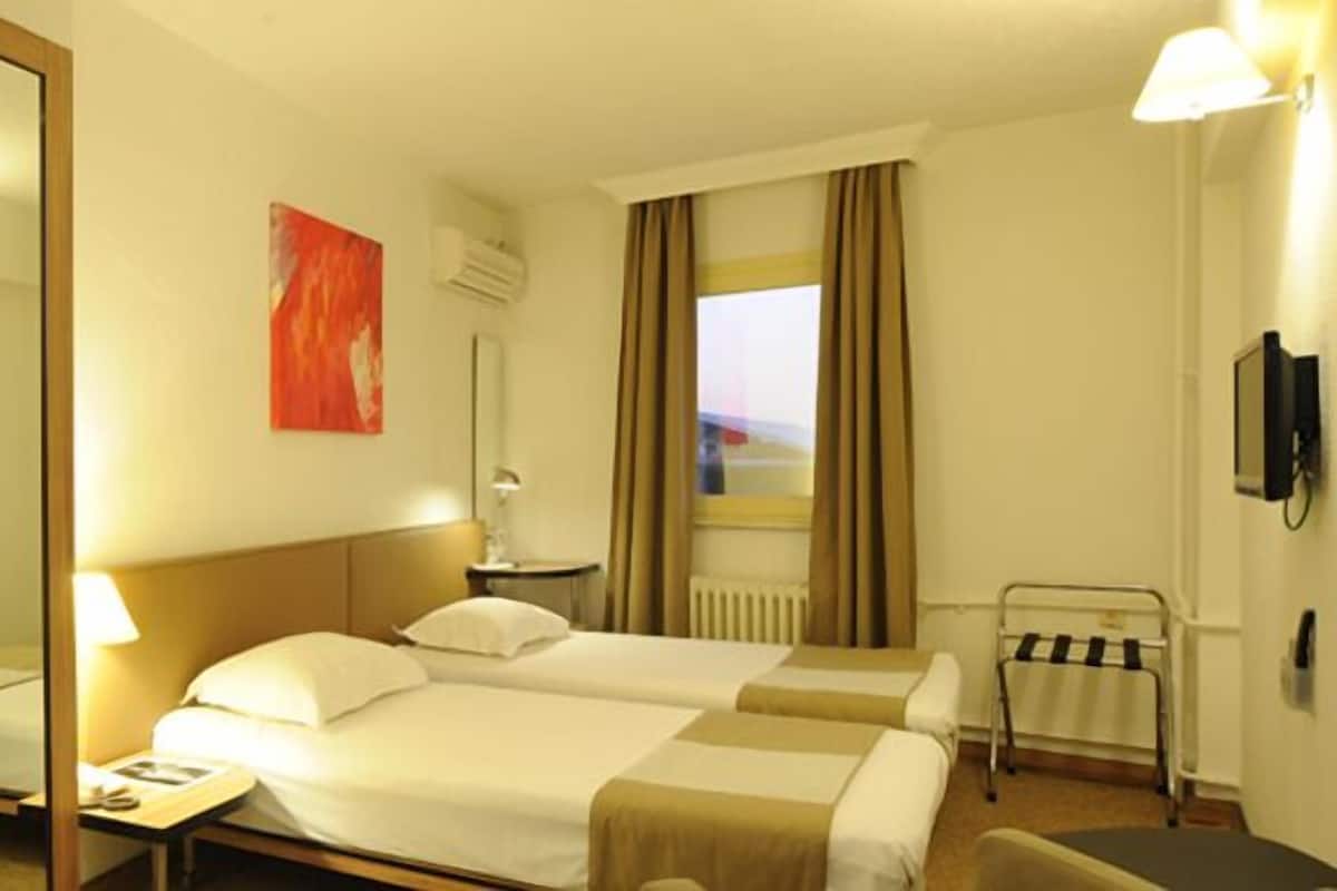 Lakens van Egyptisch katoen, luxe beddengoed, een minibar