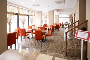 Breakfast, lunch and dinner served - Otel Vona Ordu (Ordu)