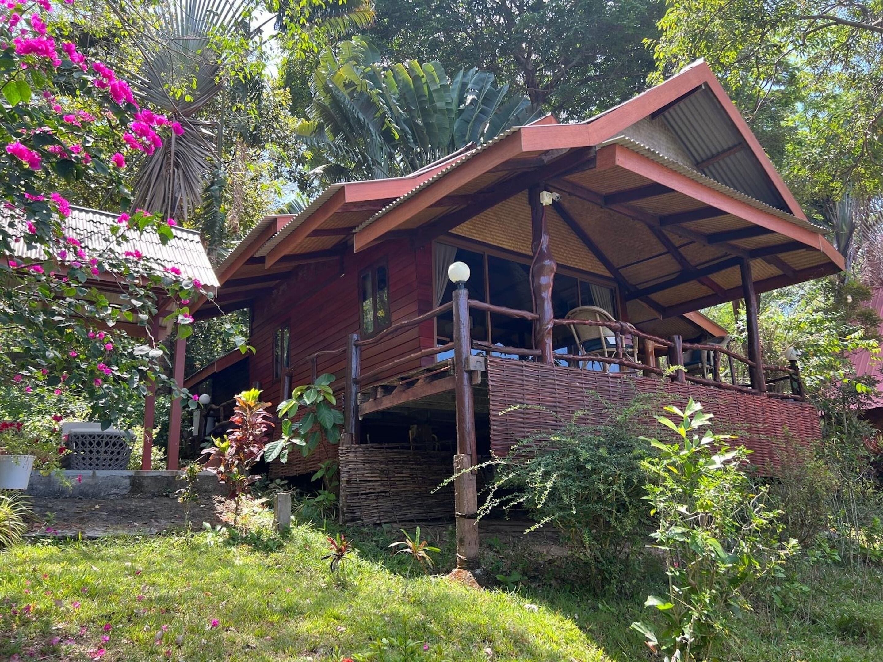 Chaba Villa | Minibar, Schreibtisch, Verdunkelungsvorhänge, schallisolierte Zimmer