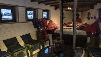Suite Desain, 2 kamar tidur, kamar mandi umum (Terrace Jonque) | Minibar dan didekorasi berbeda-beda