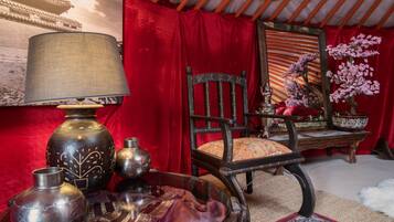 Tente Familiale, 2 chambres, salle de bains commune (Terrace)