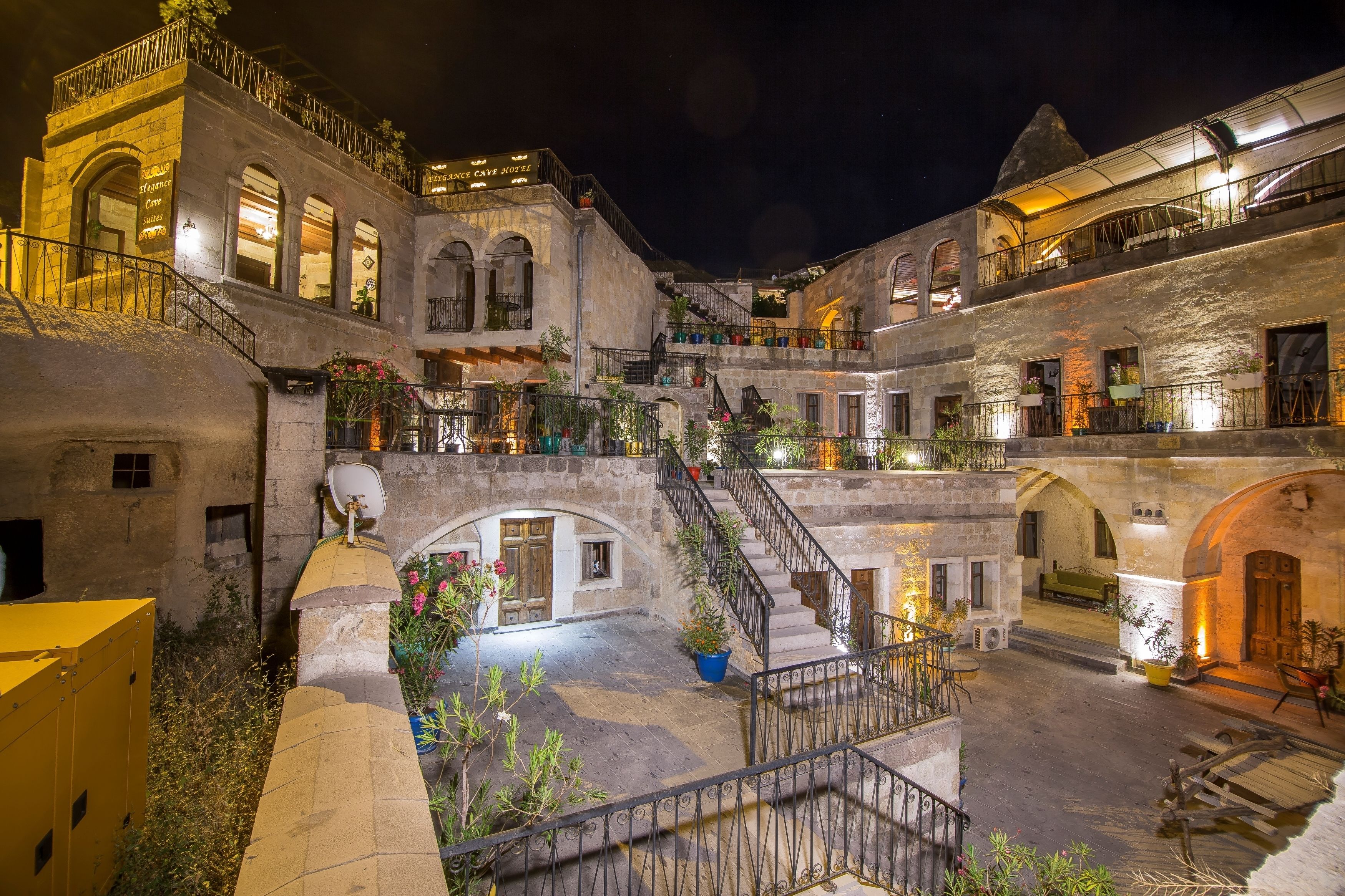 Foto - Elegance Cave Suites & Restaurant