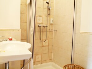 Premium bedding, minibar, desk, laptop workspace - L'incontro Suite B&B Santeramo (Santeramo in Colle)