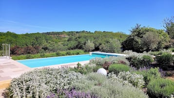 Casa Deluxe, 4 camere da letto, piscina privata, vista giardino | Vista dalla camera