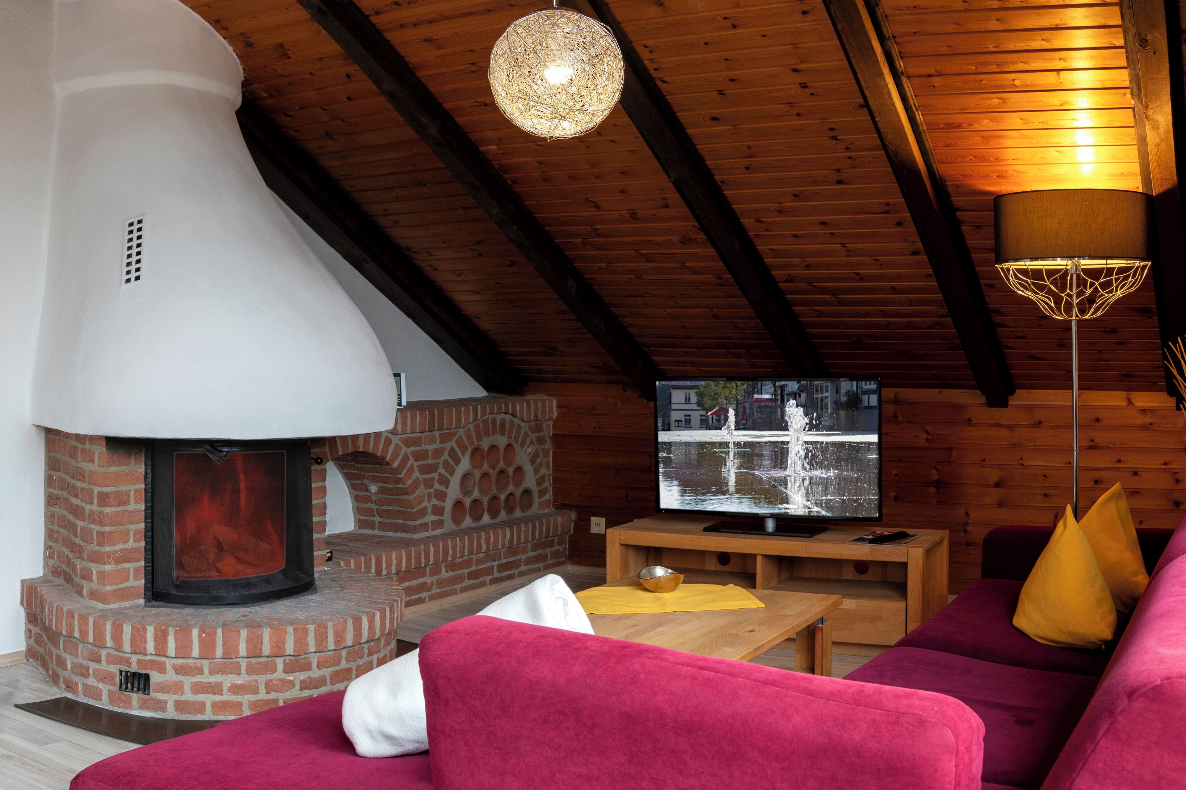 Executive studio suite, 1 kingsize bed | Luxe beddengoed, een minibar, een kluis op de kamer