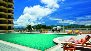 Outdoor pool - Gentl Grown Sanya Seashore (Sanya)