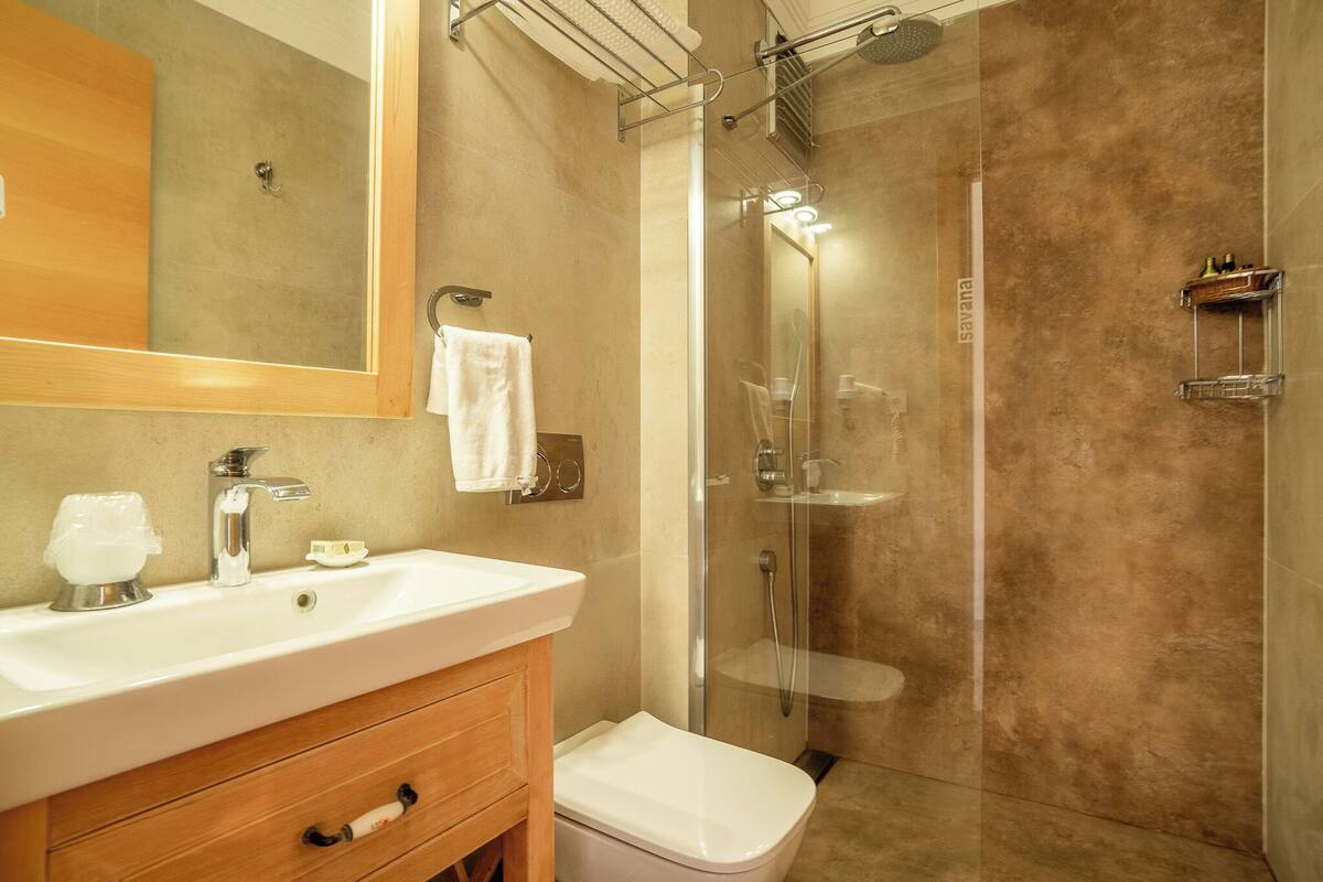 superior room, pool view | 1 bedroom, premium bedding, minibar, in-room safe