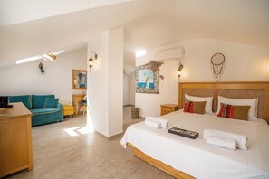 Premium bedding, minibar, in-room safe, blackout curtains - Savana Butik Otel (Datça)