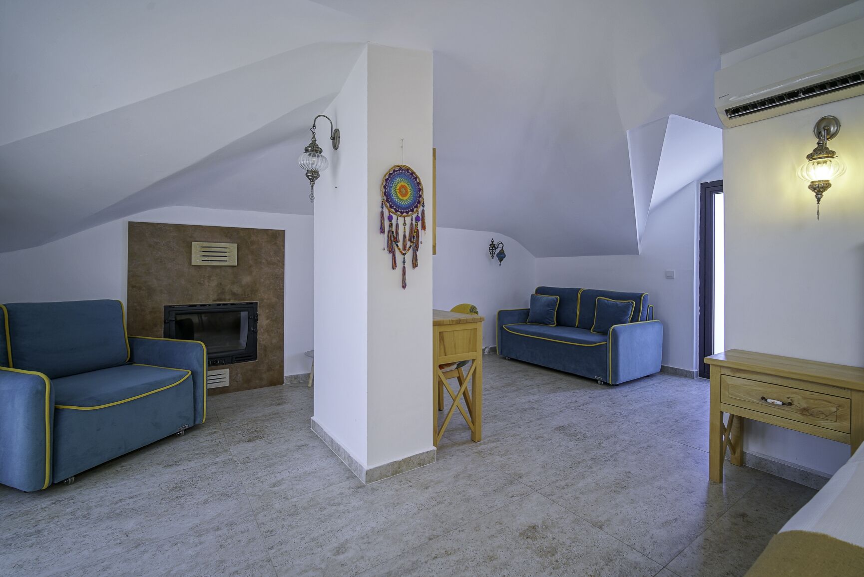 deluxe quadruple room | 1 bedroom, premium bedding, minibar, in-room safe