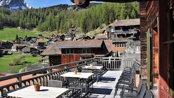 Sundeck