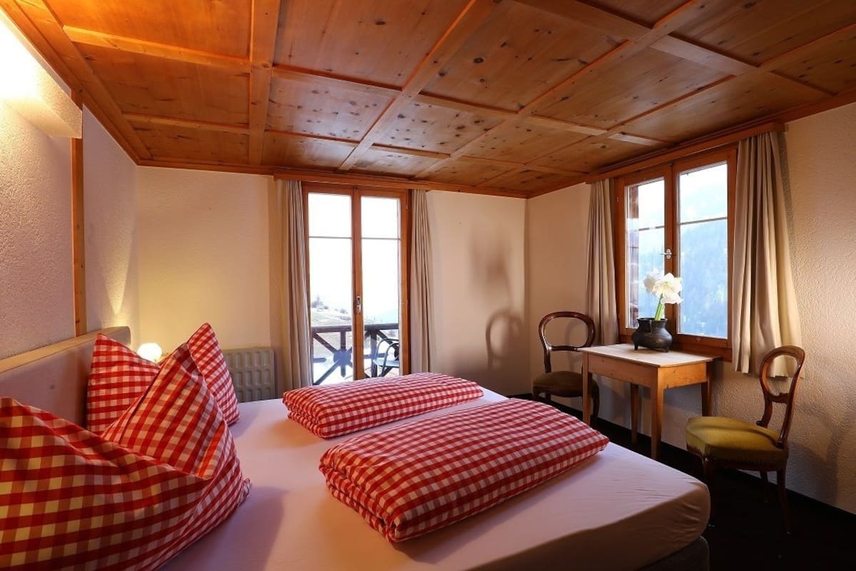 Double Room | WiFi (free), bed sheets