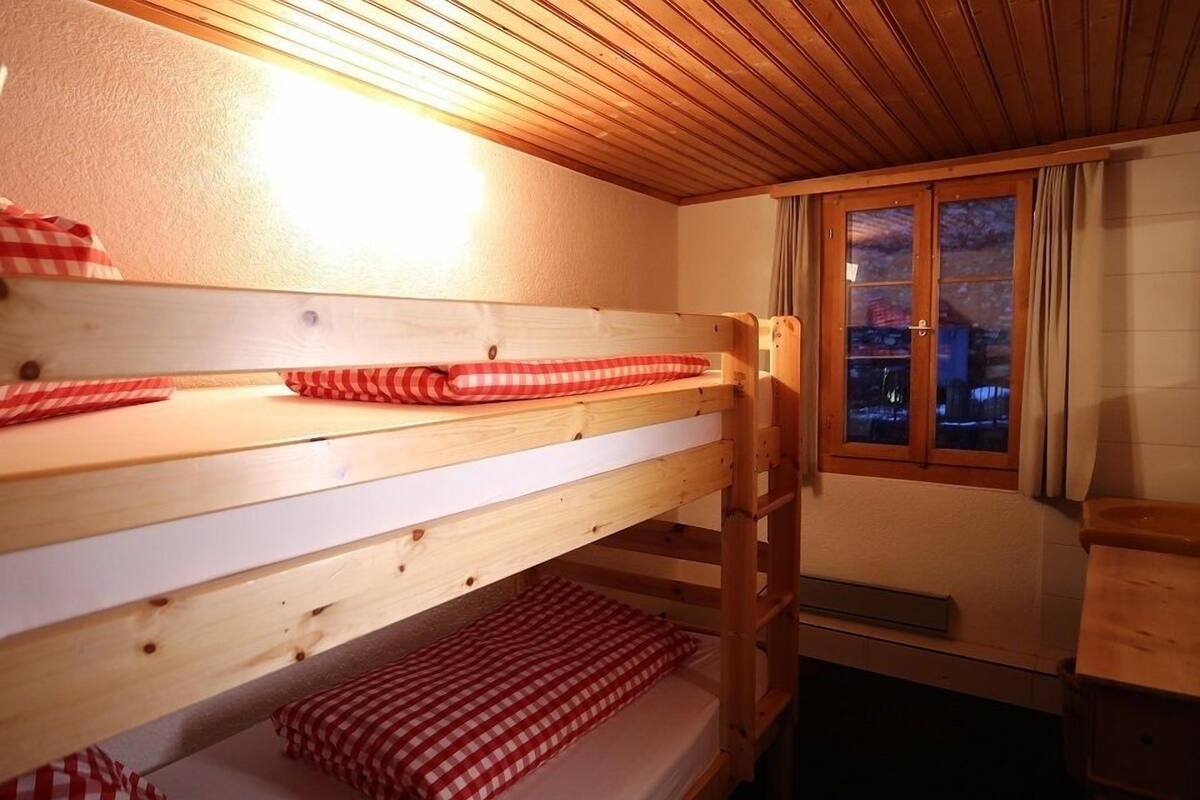 Single Room | WiFi (free), bed sheets