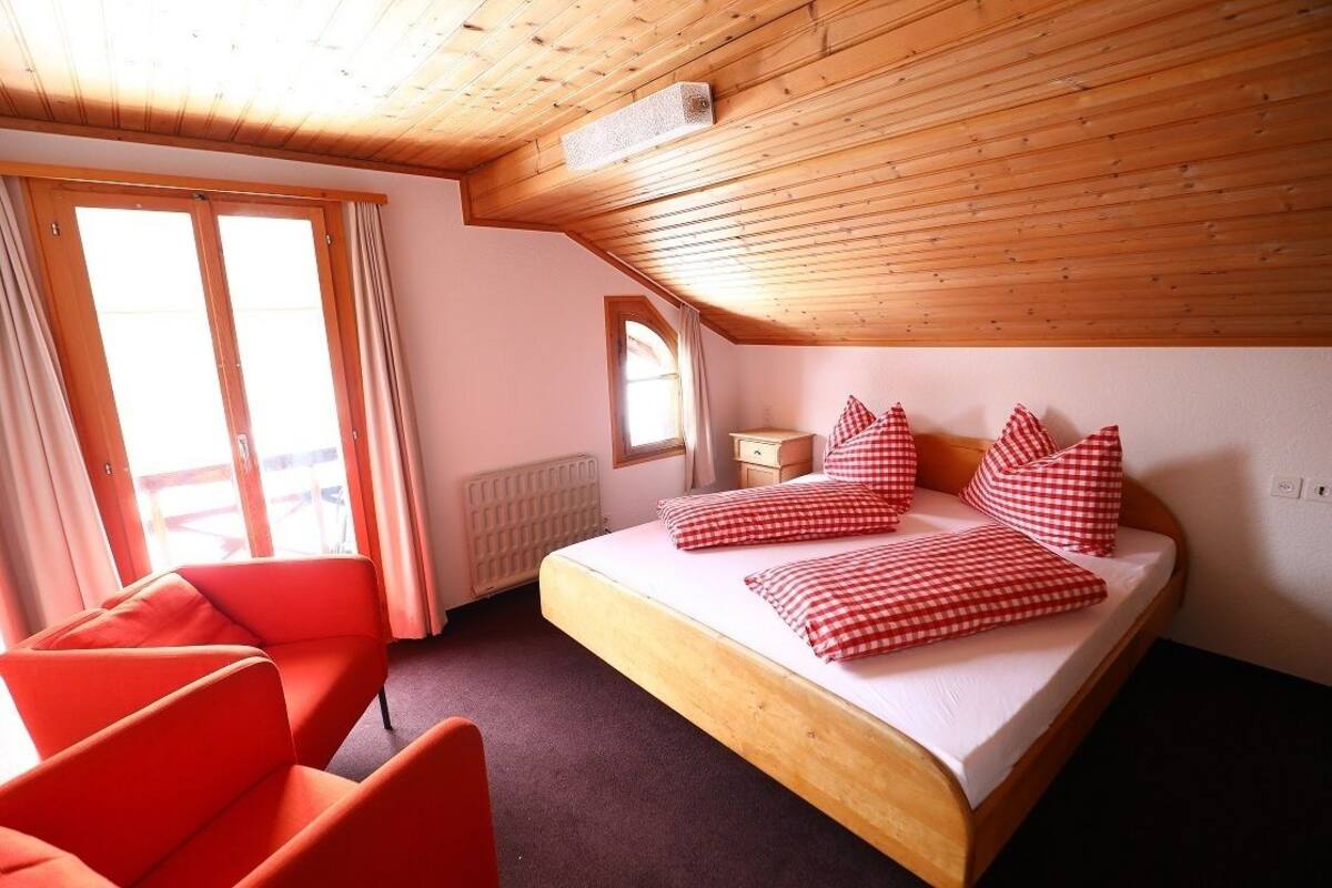 Family Room | WiFi (free), bed sheets