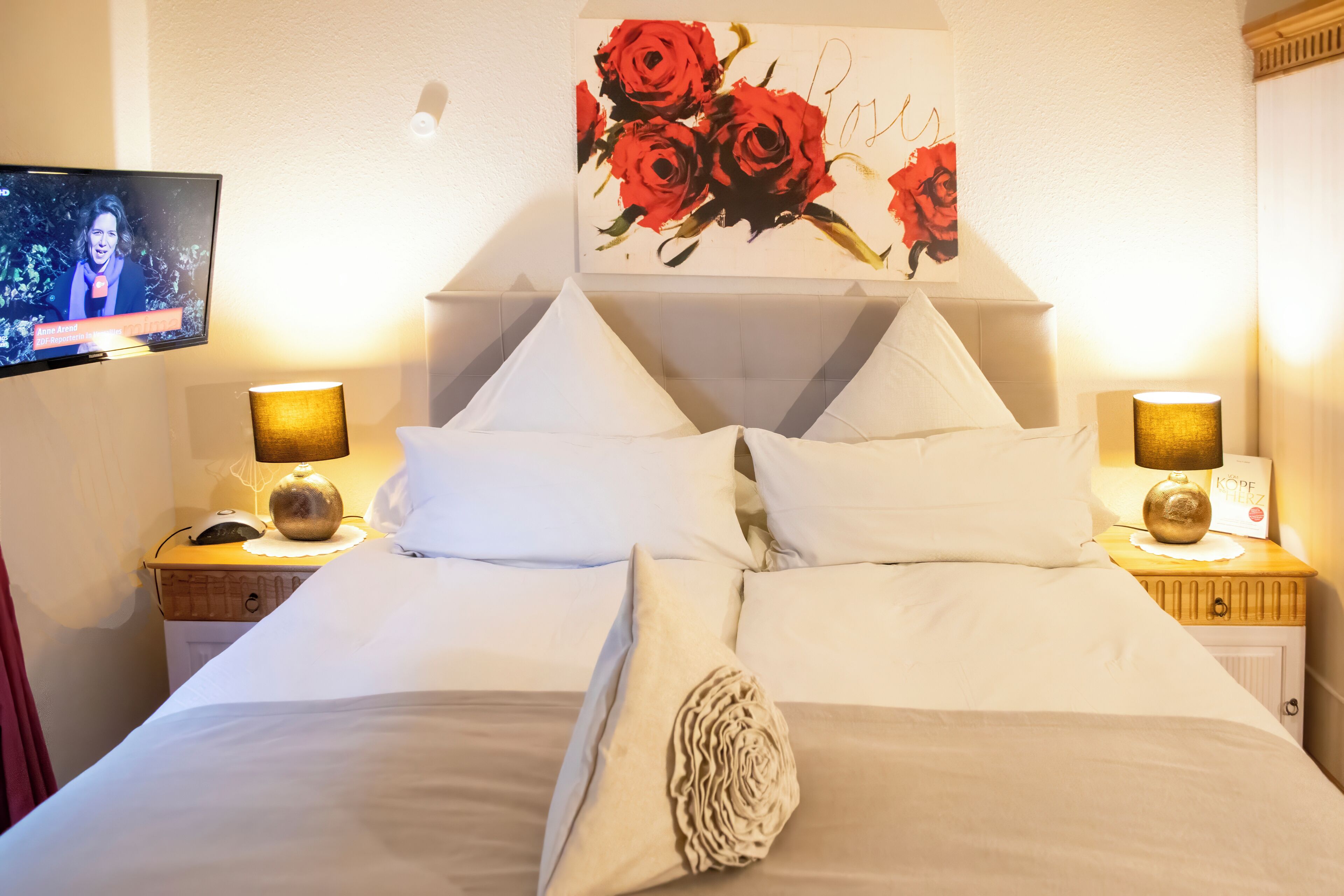 双人房, 露台 | 高档床上用品、迷你吧、客房内保险箱、办公桌