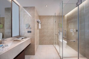 180°Super Ocean View Twin Room | Bathroom