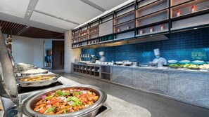 Desayuno buffet todos los días (con cargo)