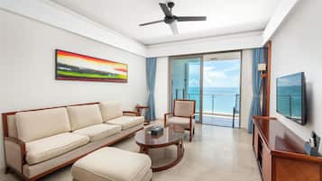 Minibar, in-room safe, desk, blackout drapes