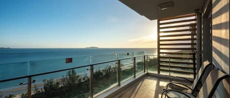 Deluxe Suite, 2 Bedrooms | Terrace/patio