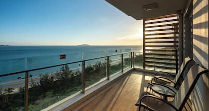 Sanya Seacube Holiday Hotel