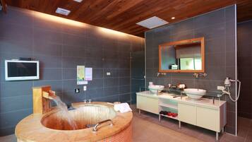 Separate tub and shower, spring water tub, rainfall showerhead