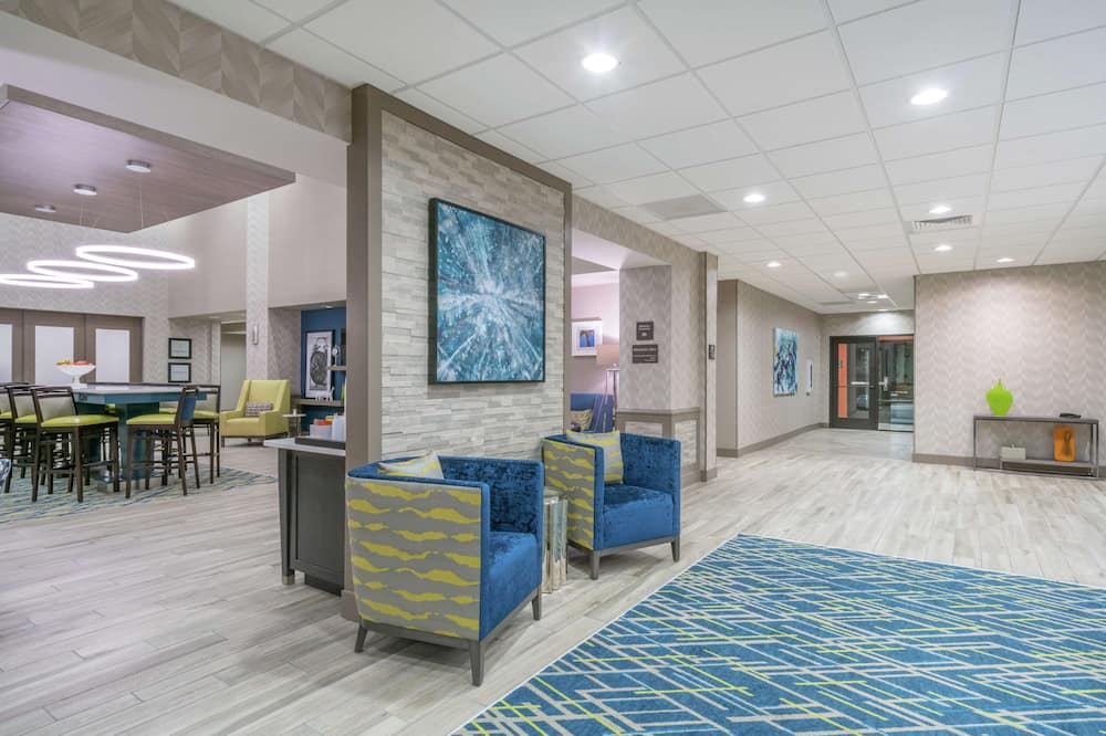 Hampton Inn & Suites Glenarden/Washington DC
