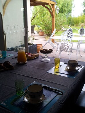 Desayuno continental incluido todos los días 
